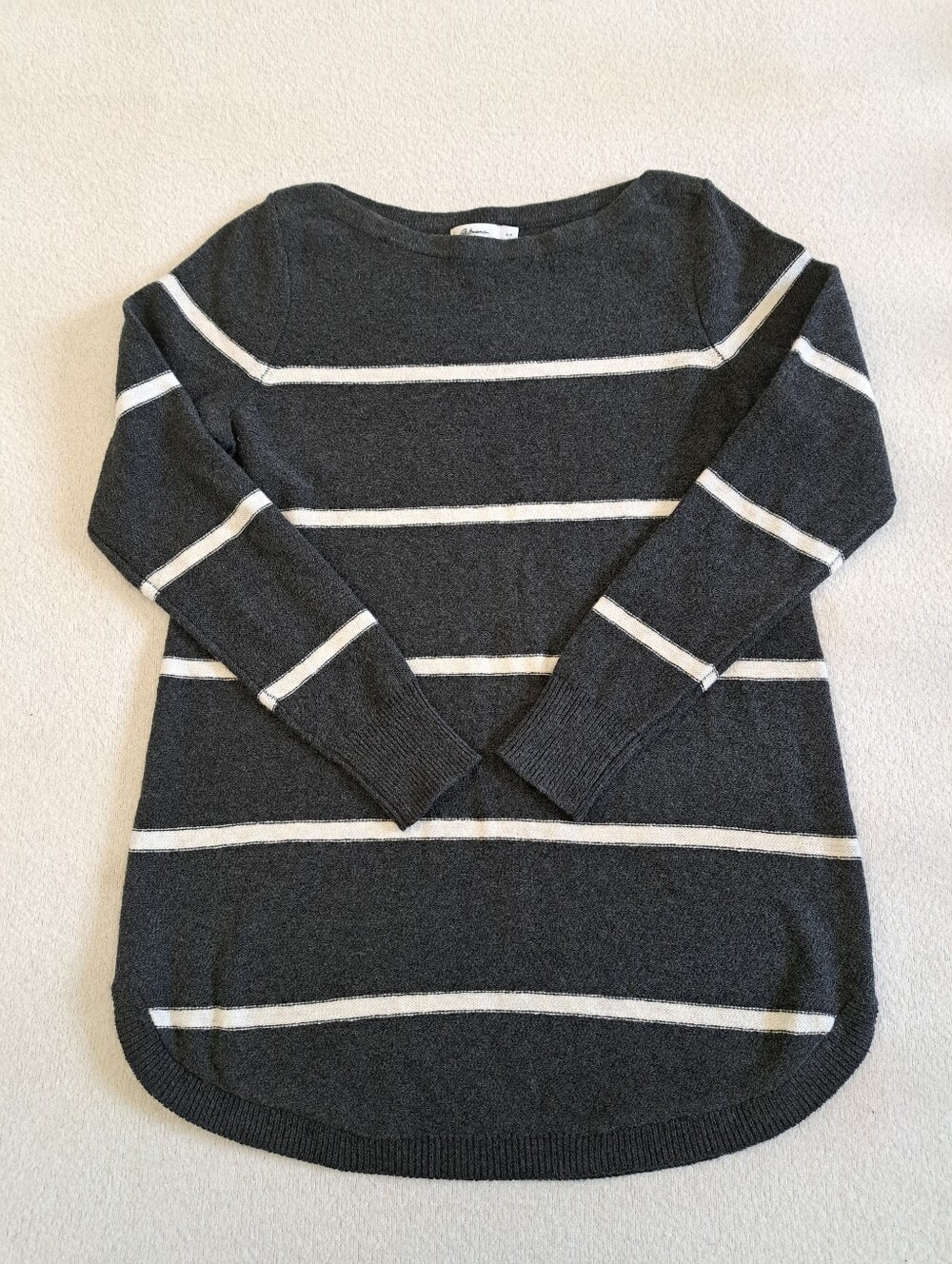 Reitmans Striped Sweater Grey Cream Size Small Knit Tunic Classic Neutral Cozy